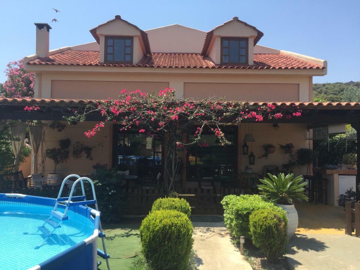 Rafina Great Feeling Villa Екстер'єр фото