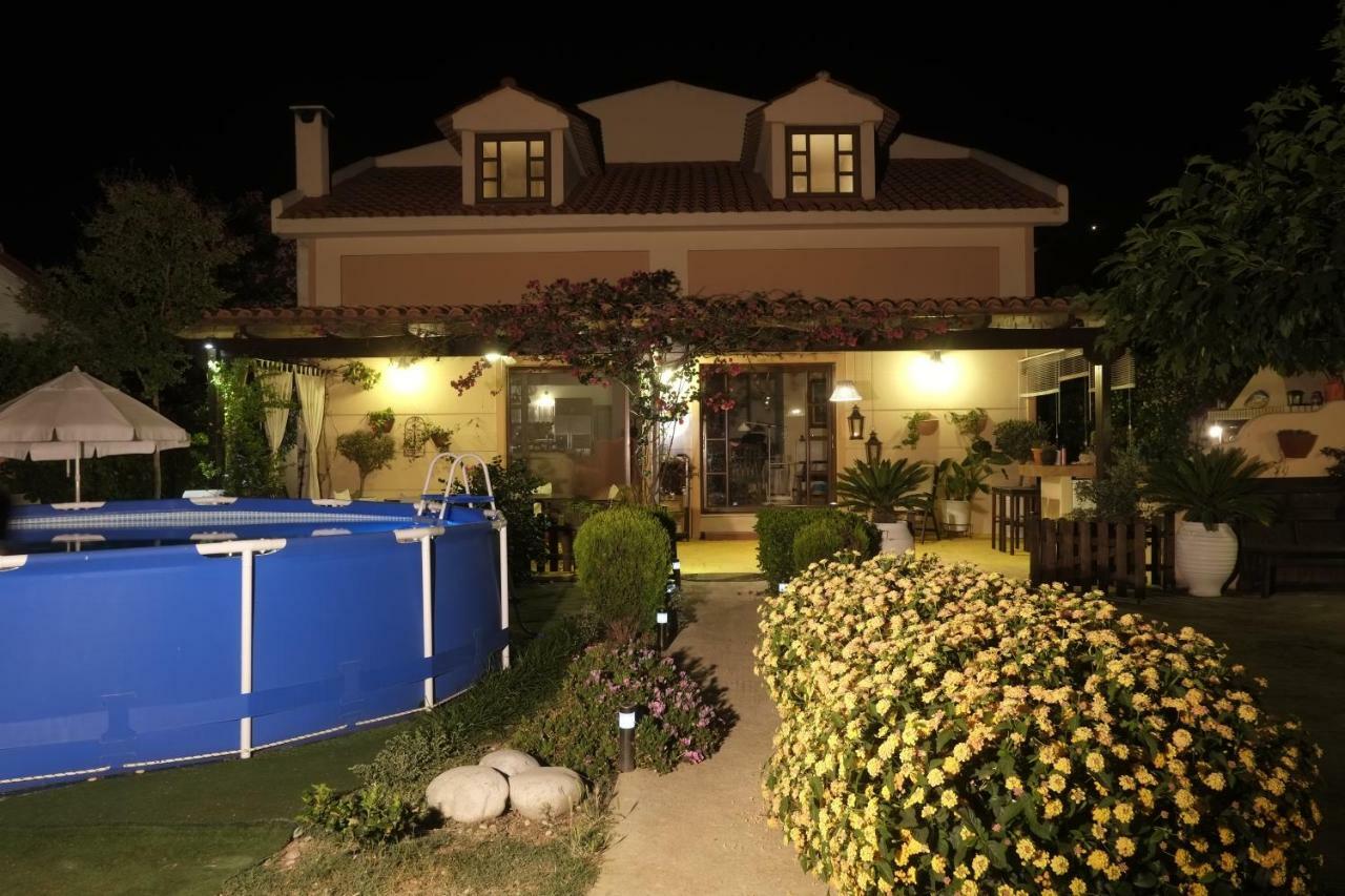 Rafina Great Feeling Villa Екстер'єр фото