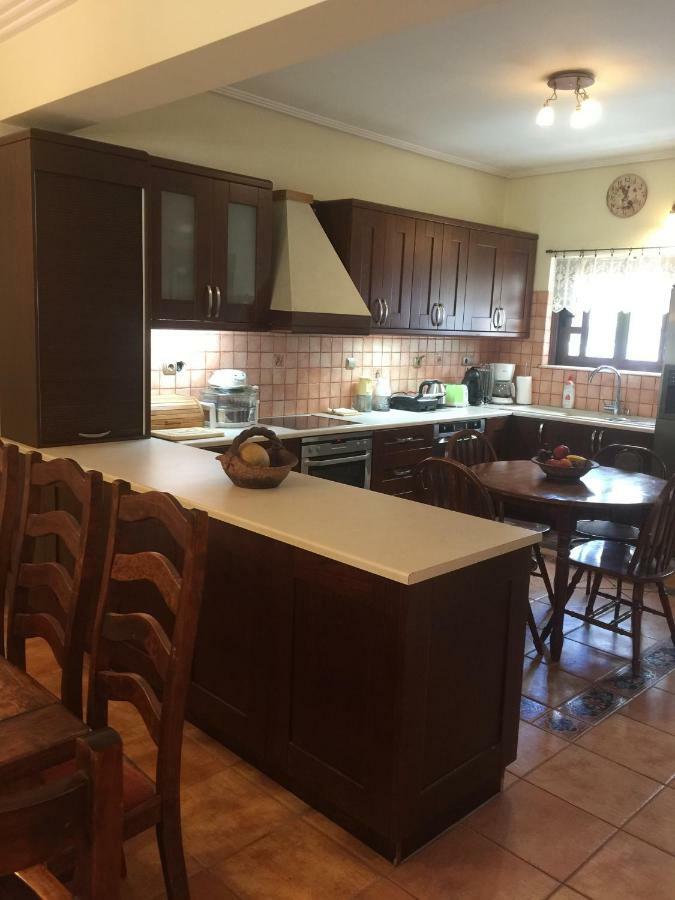 Rafina Great Feeling Villa Екстер'єр фото