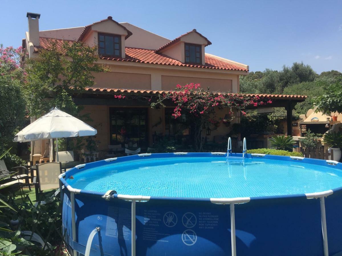 Rafina Great Feeling Villa Екстер'єр фото