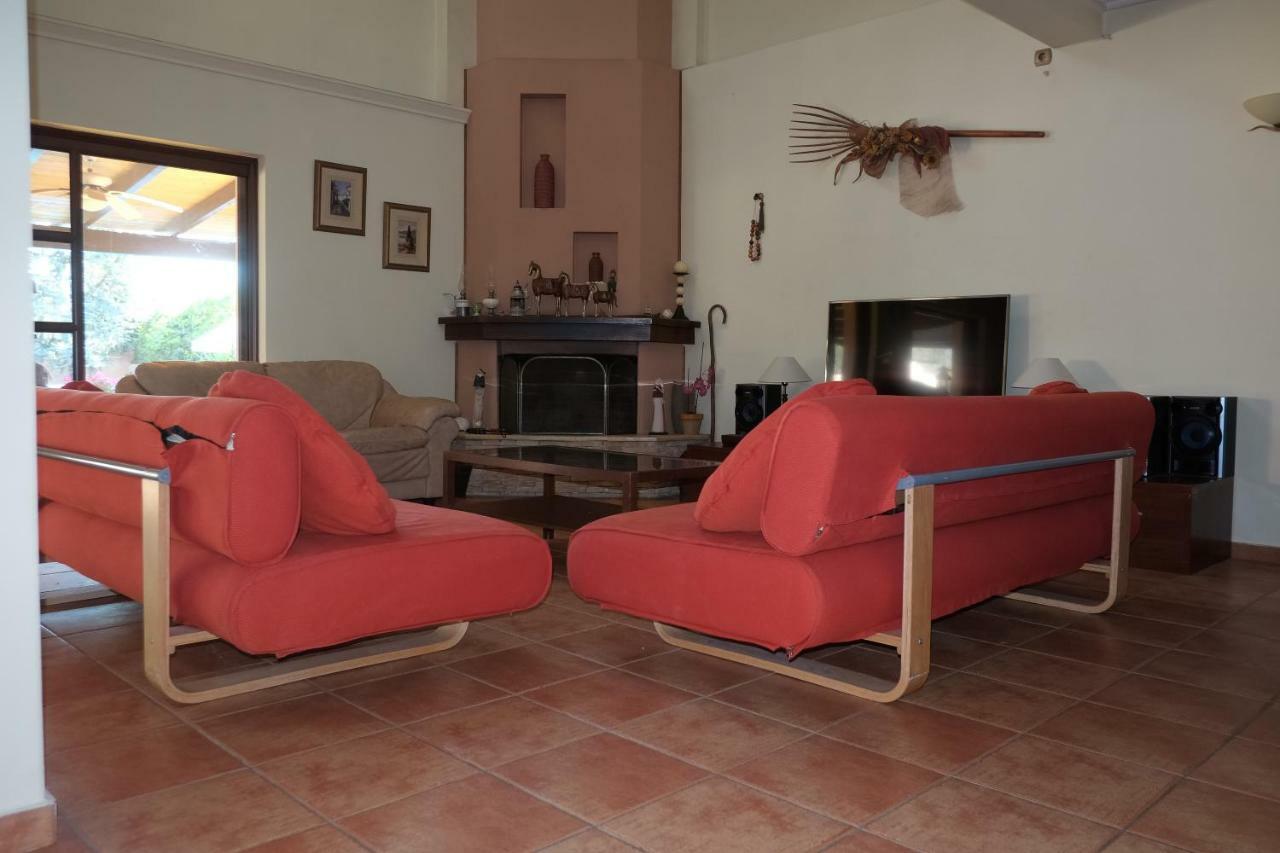 Rafina Great Feeling Villa Екстер'єр фото