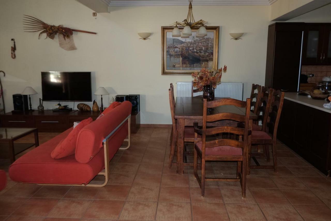 Rafina Great Feeling Villa Екстер'єр фото