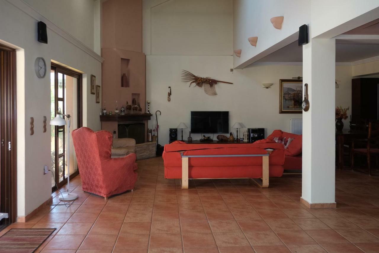 Rafina Great Feeling Villa Екстер'єр фото